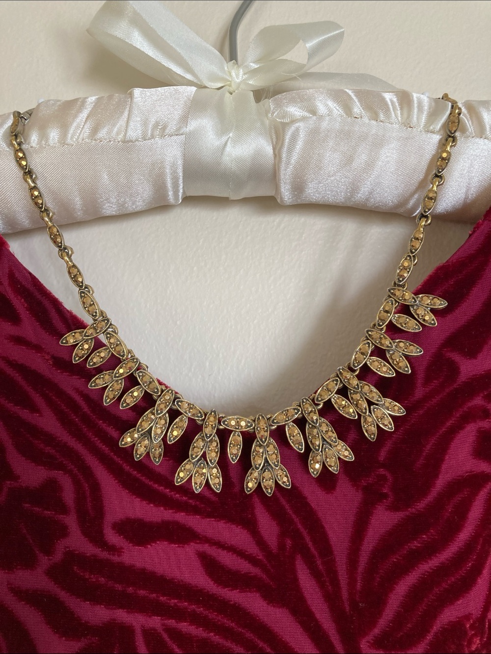 Vintage Gold Tone Leaf Marcasite Statement Necklace